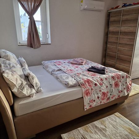 Ferienwohnung Ardo Elmenybirtok Balatonederics Exterior foto