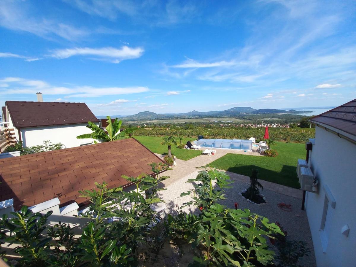 Ferienwohnung Ardo Elmenybirtok Balatonederics Exterior foto