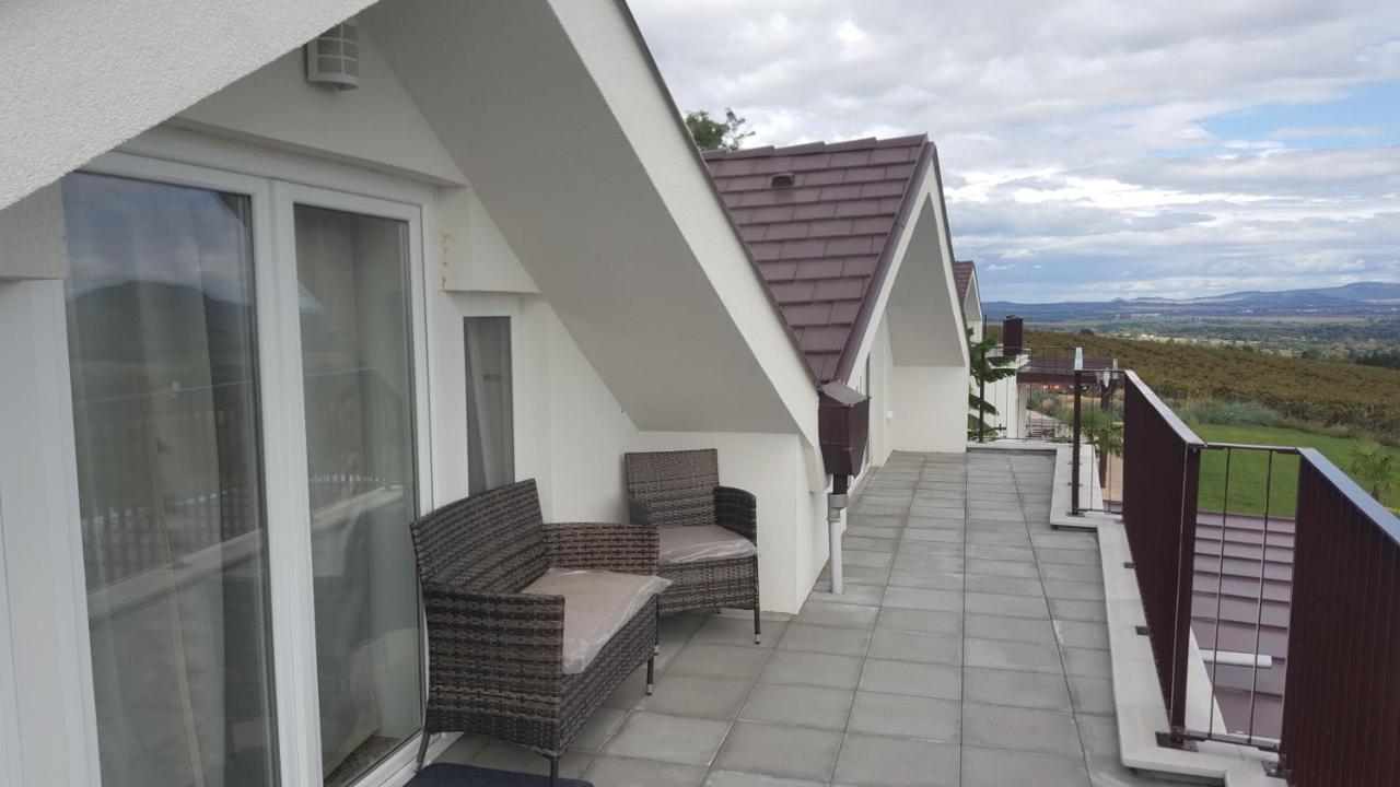 Ferienwohnung Ardo Elmenybirtok Balatonederics Exterior foto