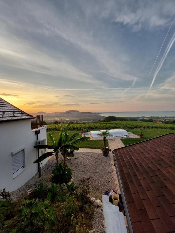 Ferienwohnung Ardo Elmenybirtok Balatonederics Exterior foto