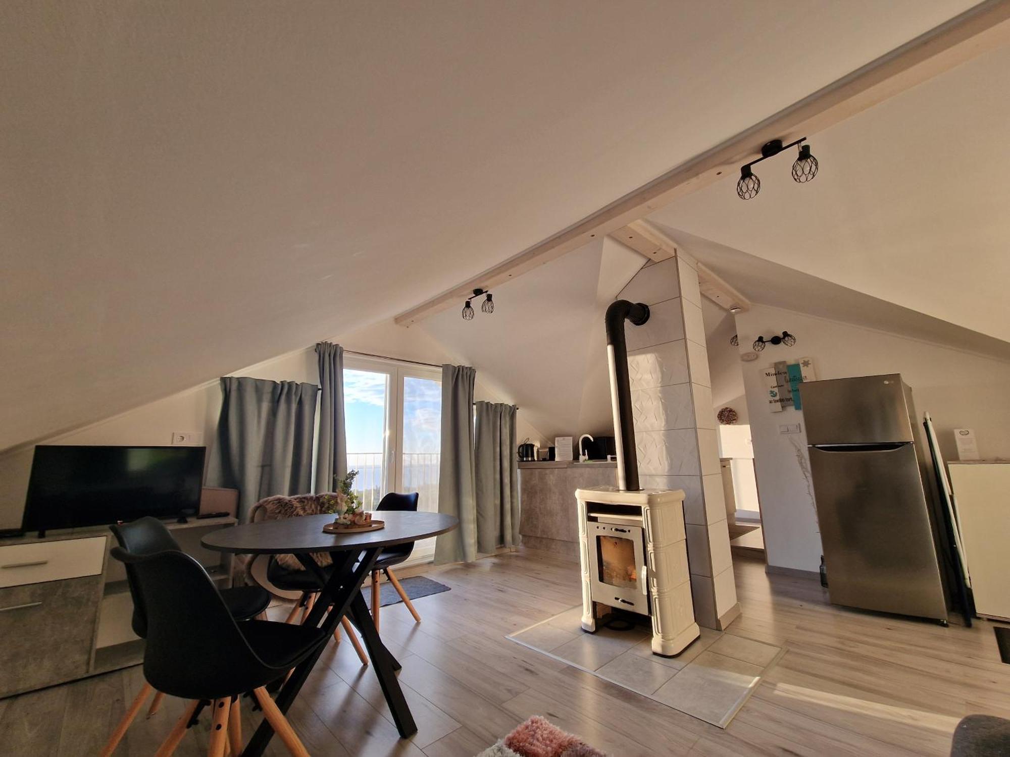 Ferienwohnung Ardo Elmenybirtok Balatonederics Exterior foto